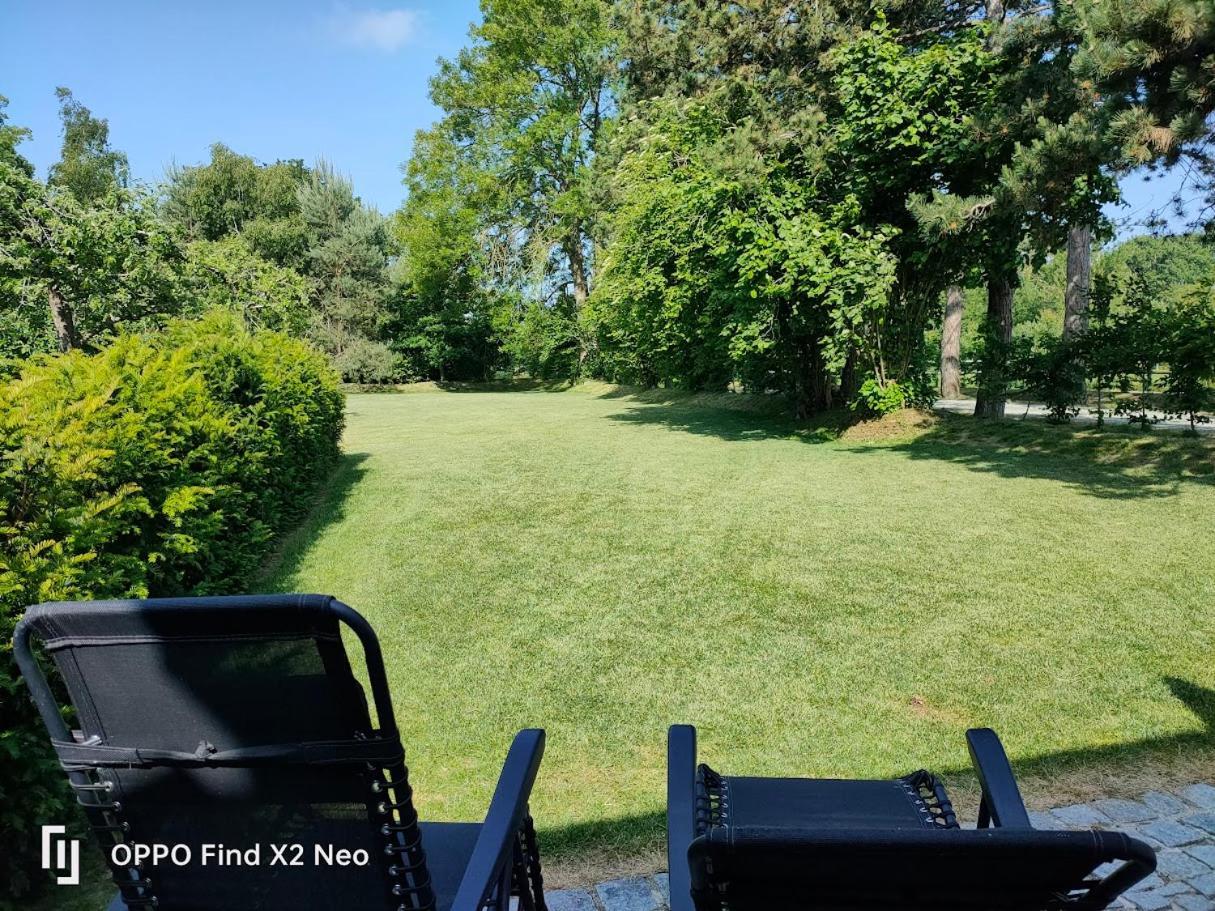 Hotel Domaine Du Manoir De Vains Zewnętrze zdjęcie